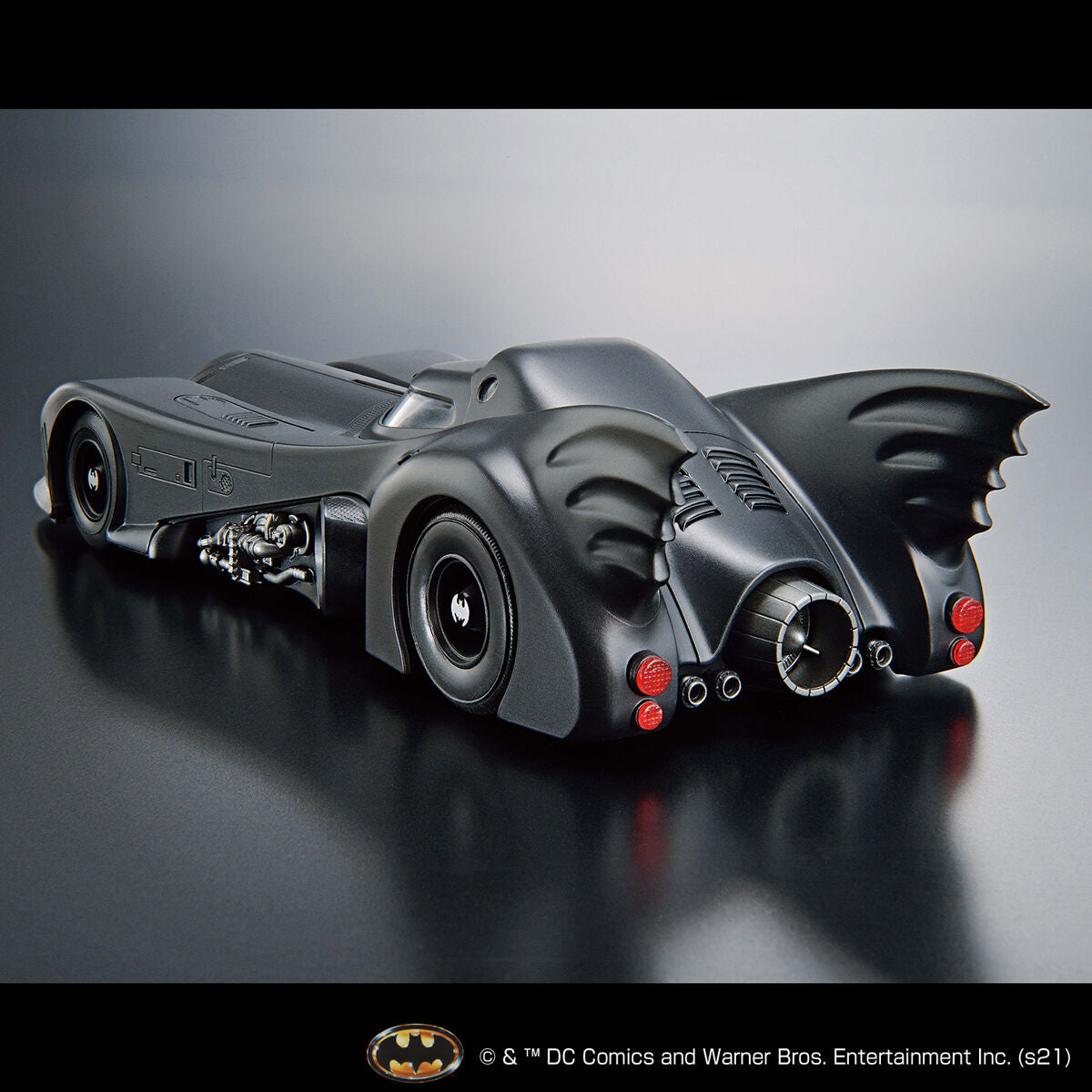 1/35 Scale BATMOBILE (BATMAN VER.)