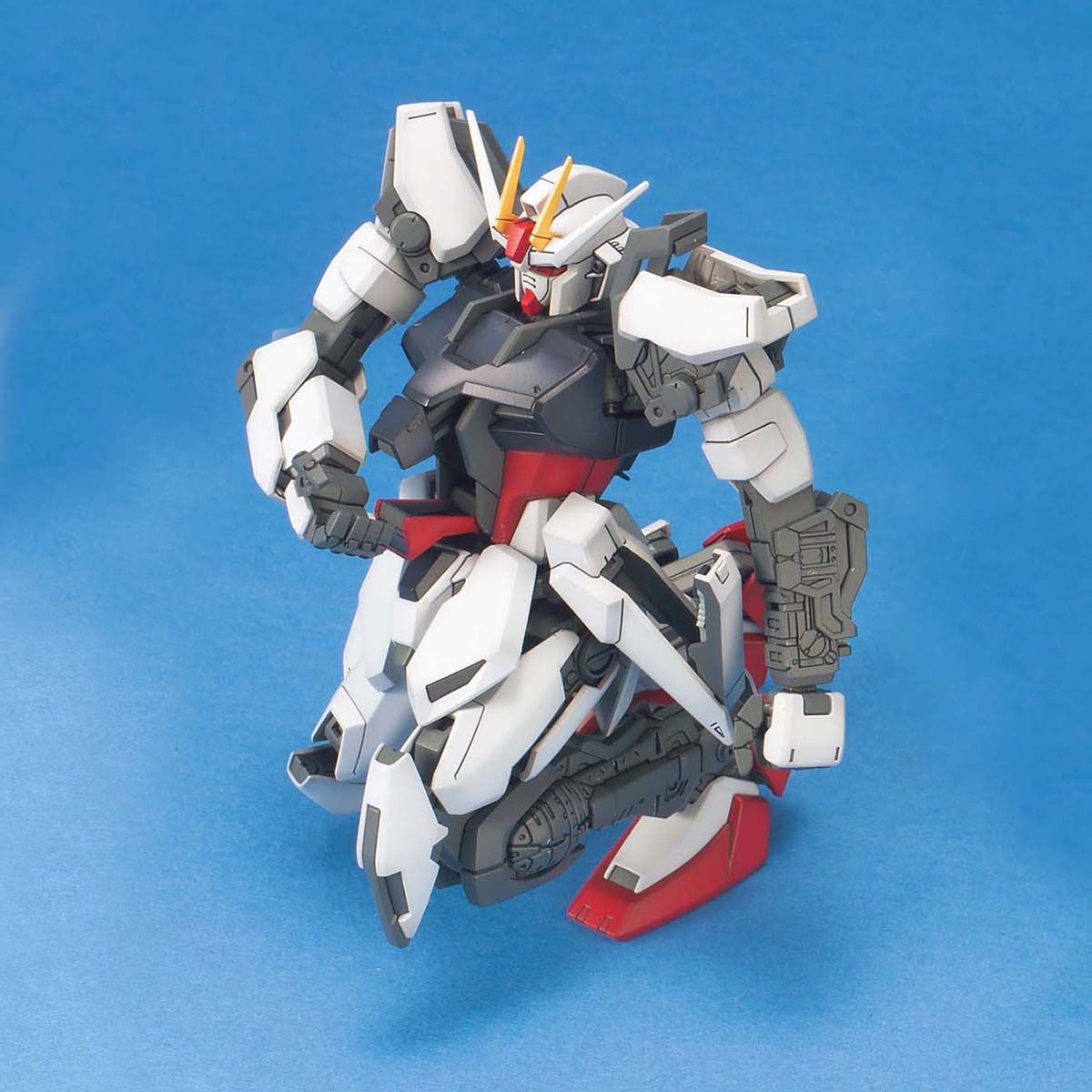 【🔵𝐁𝐀𝐂𝐊𝐎𝐑𝐃𝐄𝐑 OCT-2026】 MG STRIKE GUNDAM + I.W.S.P.