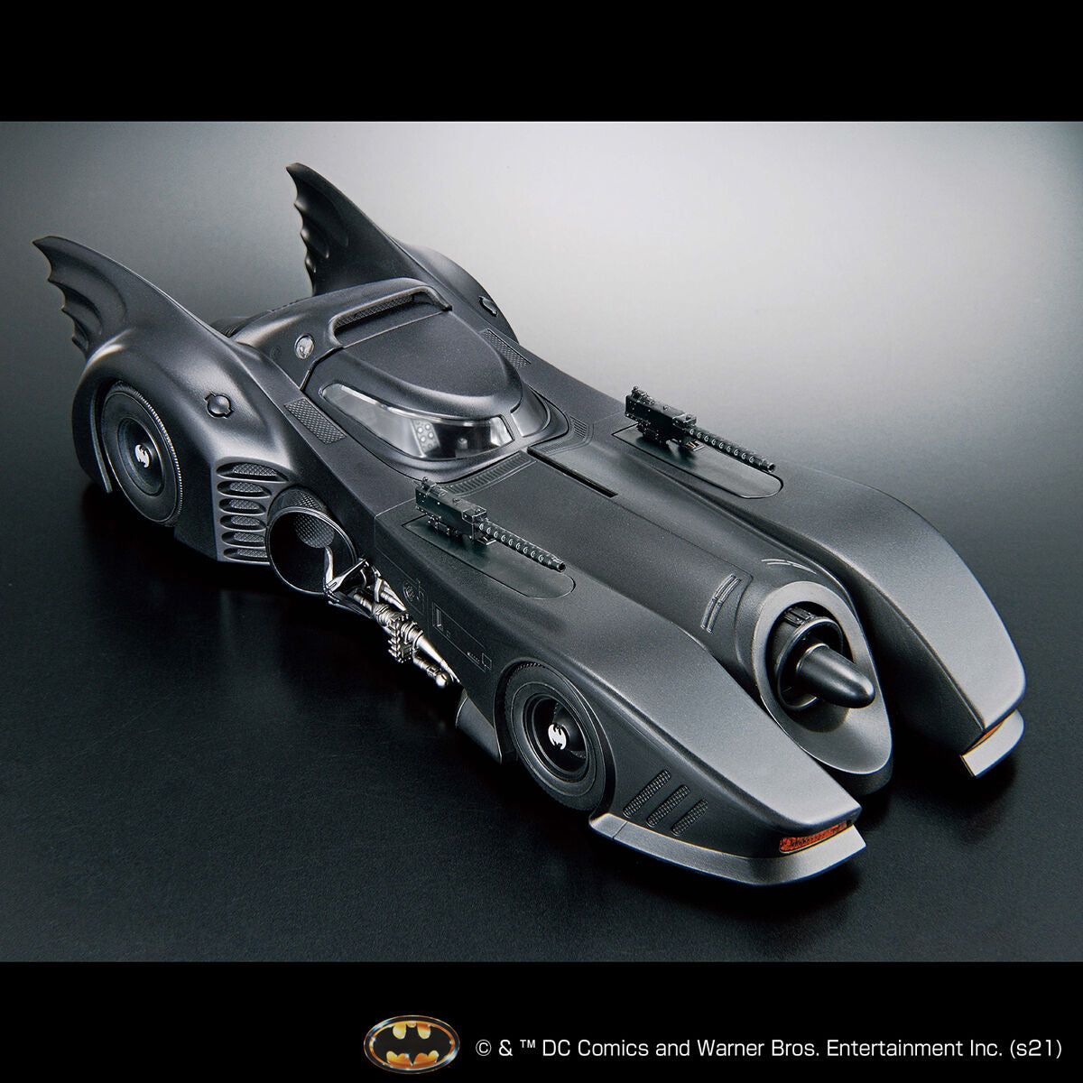 1/35 Scale BATMOBILE (BATMAN VER.)