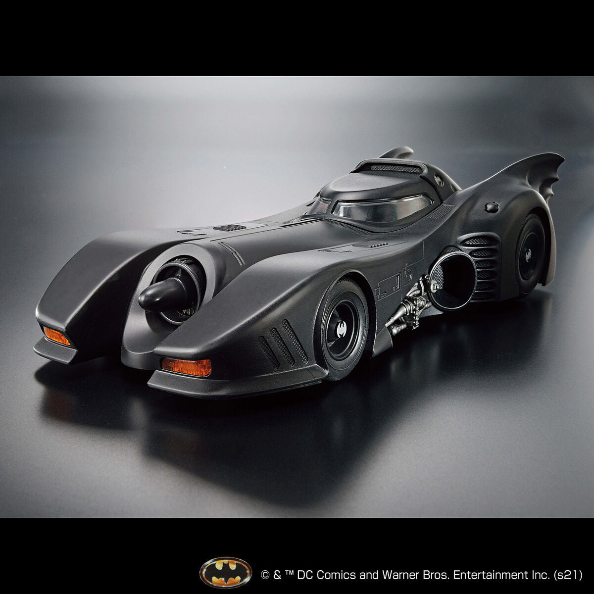 1/35 Scale BATMOBILE (BATMAN VER.)