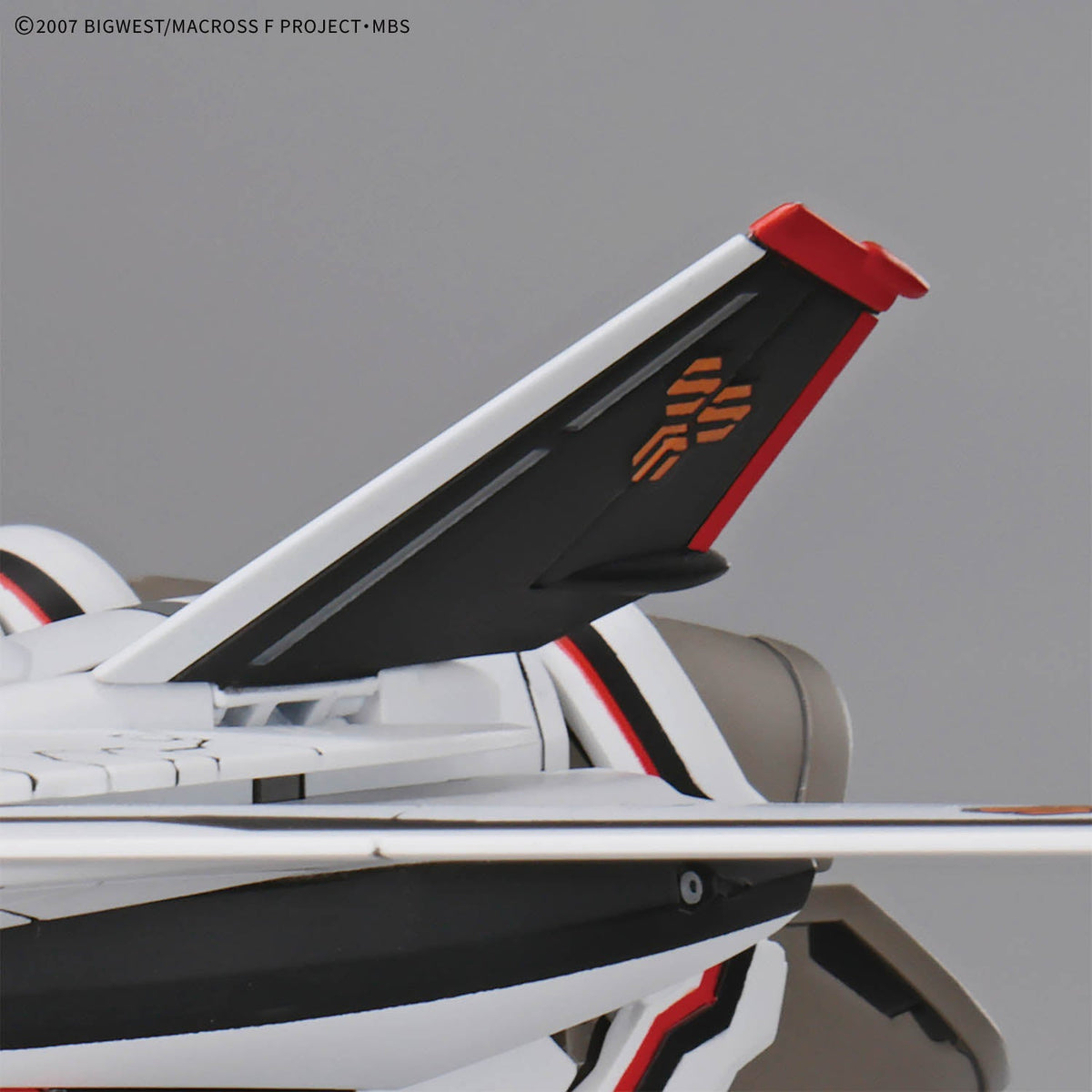 HG 1/100 VF-25F MESSIAH VALKYRIE (ALTO CUSTOM) DELUXE SET