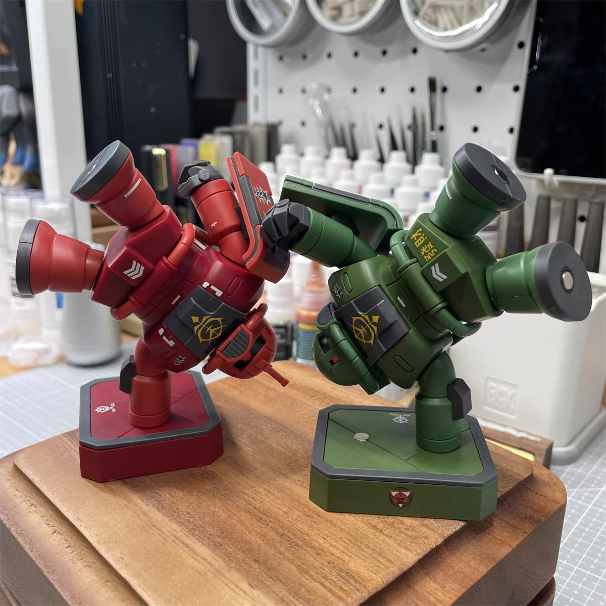 CHONKER MS-06S RED ZAKU